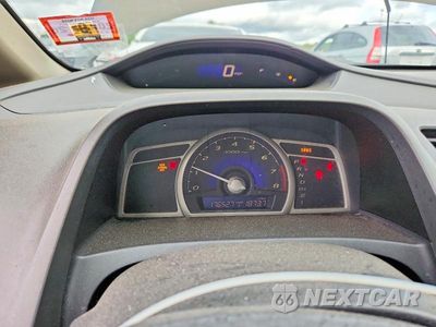 Zdjęcie 9 z 13 samochodu: 2010 HONDA CIVIC LX VIN:2HGFA1F58AH546057 - miniatura