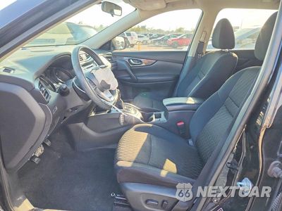 Zdjęcie 7 z 13 samochodu: 2017 NISSAN ROGUE SV VIN:5N1AT2MV9HC758275 - miniatura