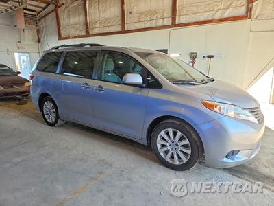 Czwarte zdjęcie samochodu z boku: 2015 TOYOTA SIENNA LE VIN:5TDJK3DC5FS100654 - miniatura