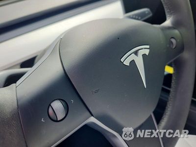 Zdjęcie 12 z 14 samochodu: 2022 TESLA MODEL Y VIN:7SAYGDEE4NF391210 - miniatura