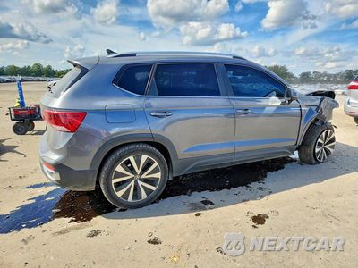 Trzecie zdjęcie samochodu z tyłu: 2022 VOLKSWAGEN TAOS SE VIN:3VVTX7B23NM003058 - miniatura