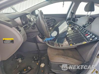 Zdjęcie 7 z 12 samochodu: 2015 HYUNDAI ELANTRA SE VIN:KMHDH4AE4FU419347 - miniatura