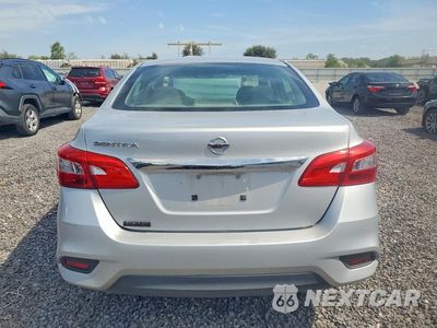 Zdjęcie 6 z 12 samochodu: 2016 NISSAN SENTRA S VIN:3N1AB7AP6GL682644 - miniatura