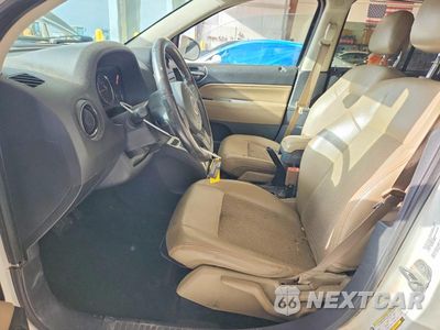 Zdjęcie 7 z 14 samochodu: 2014 JEEP COMPASS LATITUDE VIN:1C4NJDEB1ED646054 - miniatura