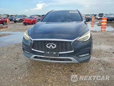 Piąte zdjęcie samochodu w środku: 2018 INFINITI QX30 PREMIUM VIN:SJKCH5CR8JA041076 - miniatura