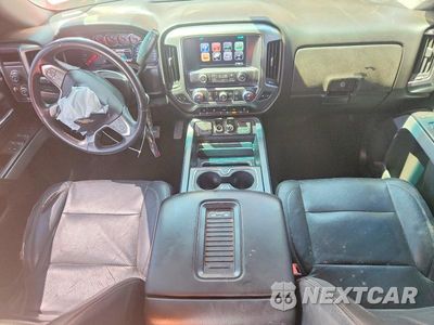 Zdjęcie 8 z 12 samochodu: 2017 CHEVROLET SILVERADO K1500 LT VIN:3GCUKREC9HG381485 - miniatura