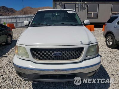 Piąte zdjęcie samochodu w środku: 2002 FORD F150 SUPERCREW VIN:1FTRW08L42KE28813 - miniatura
