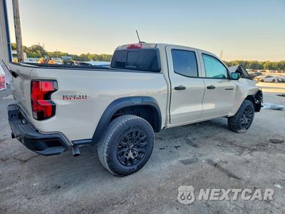 Trzecie zdjęcie samochodu z tyłu: 2026 CHEVROLET COLORADO TRAIL BOSS VIN:1GCPTEEK4T1293722 - miniatura