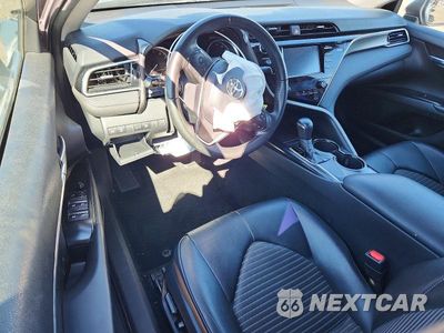 Zdjęcie 8 z 13 samochodu: 2018 TOYOTA CAMRY SE VIN:4T1B11HK4JU033204 - miniatura