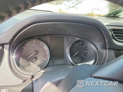 Zdjęcie 9 z 12 samochodu: 2017 NISSAN ROGUE SL VIN:5N1AT2MT5HC759938 - miniatura