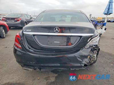 Zdjęcie 6 z 12 samochodu: 2018 MERCEDES-BENZ C 300 VIN:55SWF4JB9JU255375 - miniatura