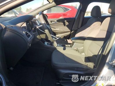 Zdjęcie 7 z 12 samochodu: 2017 CHEVROLET CRUZE LT VIN:3G1BE6SMXHS584711 - miniatura