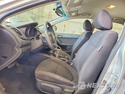 Zdjęcie 7 z 12 samochodu: 2011 KIA FORTE5 EX VIN:KNAFU5A27B5375947 - miniatura