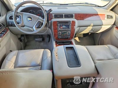 Zdjęcie 8 z 12 samochodu: 2010 CHEVROLET TAHOE C1500 LTZ VIN:1GNUCCE07AR220307 - miniatura