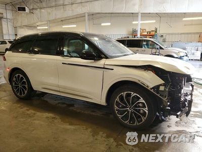 Czwarte zdjęcie samochodu z boku: 2024 LINCOLN NAUTILUS RESERVE VIN:5LMPJ8K42RJ843904 - miniatura