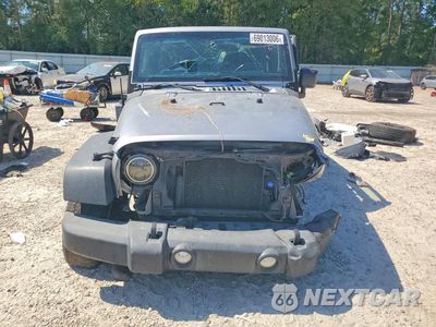 Piąte zdjęcie samochodu w środku: 2014 JEEP WRANGLER UNLIMITED SPORT VIN:1C4BJWDG5EL316130 - miniatura