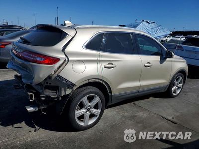 Trzecie zdjęcie samochodu z tyłu: 2017 LINCOLN MKC PREMIERE VIN:5LMCJ1C98HUL15703 - miniatura