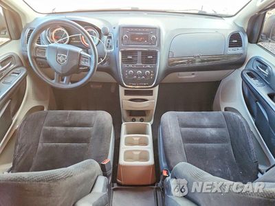 Zdjęcie 8 z 14 samochodu: 2014 DODGE GRAND CARAVAN SE VIN:2C4RDGBGXER407660 - miniatura