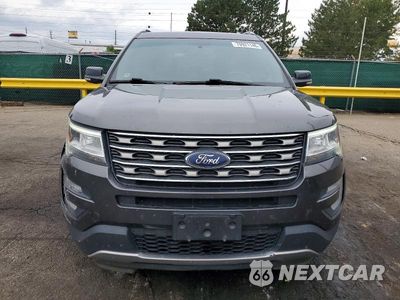 Piąte zdjęcie samochodu w środku: 2017 FORD EXPLORER XLT VIN:1FM5K8D81HGD44515 - miniatura