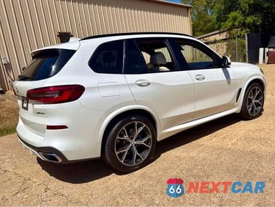 Czwarte zdjęcie samochodu z boku: 2019 BMW X5 XDRIVE40I VIN:5UXCR6C55KLL37146 - miniatura