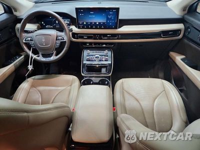 Zdjęcie 8 z 13 samochodu: 2021 LINCOLN NAUTILUS RESERVE VIN:2LMPJ8KP2MBL10837 - miniatura