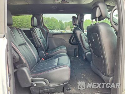 Zdjęcie 11 z 13 samochodu: 2019 DODGE GRAND CARAVAN GT VIN:2C4RDGEGXKR579792 - miniatura