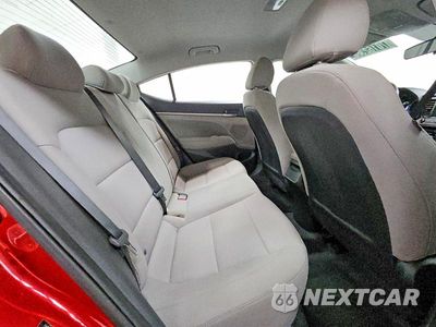 Zdjęcie 10 z 12 samochodu: 2018 HYUNDAI ELANTRA SEL VIN:5NPD84LF1JH327125 - miniatura