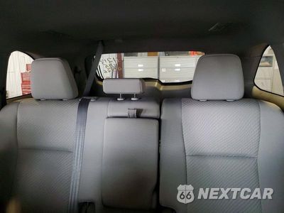 Zdjęcie 10 z 13 samochodu: 2014 TOYOTA HIGHLANDER LE VIN:5TDBKRFH4ES039070 - miniatura