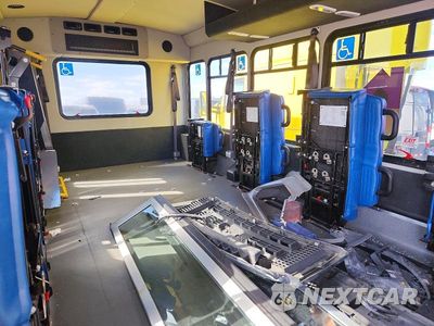 Zdjęcie 6 z 10 samochodu: 2025 FORD E450 SHUTTLE BUS VIN:1FDFE4FN8SDD00284 - miniatura