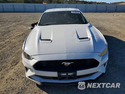 Piąte zdjęcie samochodu w środku: 2022 FORD MUSTANG VIN:1FA6P8TH3N5133289 - miniatura