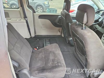 Zdjęcie 11 z 13 samochodu: 2012 DODGE GRAND CARAVAN SE VIN:2C4RDGBG5CR274237 - miniatura