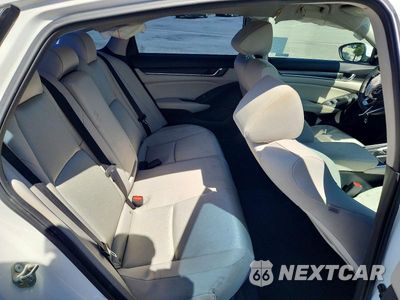 Zdjęcie 10 z 12 samochodu: 2020 HONDA ACCORD LX VIN:1HGCV1F13LA110285 - miniatura