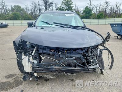 Piąte zdjęcie samochodu w środku: 2018 NISSAN ROGUE SV VIN:KNMAT2MT7JP601569 - miniatura