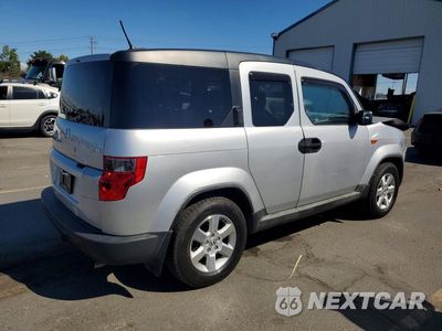 Trzecie zdjęcie samochodu z tyłu: 2011 HONDA ELEMENT EX VIN:5J6YH2H78BL007220 - miniatura