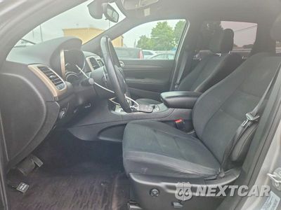 Zdjęcie 7 z 13 samochodu: 2017 JEEP GRAND CHEROKEE LAREDO VIN:1C4RJFAGXHC812158 - miniatura