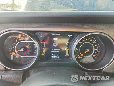 Zdjęcie 9 z 14 samochodu: 2018 JEEP WRANGLER UNLIMITED SAHARA VIN:1C4HJXEN0JW197148 - miniatura