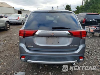 Zdjęcie 6 z 13 samochodu: 2018 MITSUBISHI OUTLANDER ES VIN:JA4AD2A35JZ052549 - miniatura
