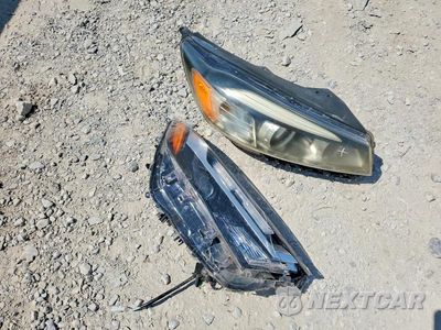 Zdjęcie 13 z 14 samochodu: 2022 TOYOTA RAV4 XLE PREMIUM VIN:2T3A1RFV6NC320808 - miniatura