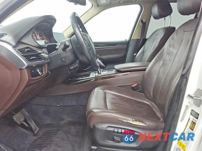 Zdjęcie 7 z 13 samochodu: 2014 BMW X5 SDRIVE35I VIN:5UXKR2C53E0H32214 - miniatura