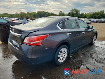 Trzecie zdjęcie samochodu z tyłu: 2013 NISSAN ALTIMA 2.5 VIN:1N4AL3AP1DC244100 - miniatura