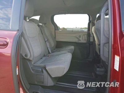 Zdjęcie 11 z 13 samochodu: 2021 TOYT SIENNA LE VIN:5TDKRKEC2MS018693 - miniatura