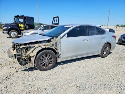 2015 NISSAN ALTIMA 2.5 S 1N4AL3AP4FN354338 - główne zdjęcie licytacji z USA - miniatura