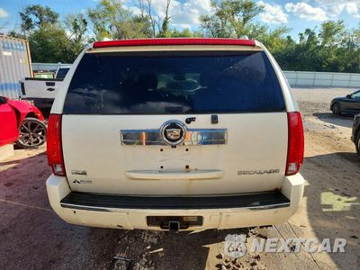 Zdjęcie 6 z 12 samochodu: 2010 CADILLAC ESCALADE LUXURY VIN:1GYUKBEF0AR172217 - miniatura