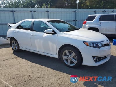 Czwarte zdjęcie samochodu z boku: 2014 TOYOTA CAMRY SE VIN:4T1BF1FK2EU342020 - miniatura