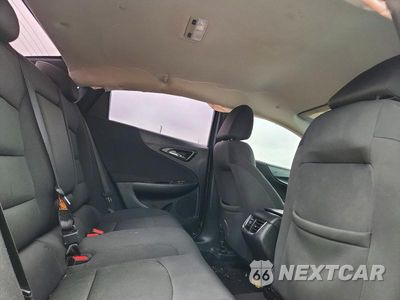 Zdjęcie 10 z 12 samochodu: 2017 CHEVROLET MALIBU LT VIN:1G1ZE5ST0HF193278 - miniatura