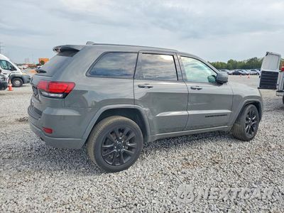 Trzecie zdjęcie samochodu z tyłu: 2020 JEEP GRAND CHEROKEE LAREDO VIN:1C4RJFAG9LC426856 - miniatura