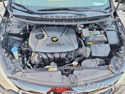 Zdjęcie 11 z 12 samochodu: 2016 KIA FORTE LX VIN:KNAFK4A63G5595774 - miniatura