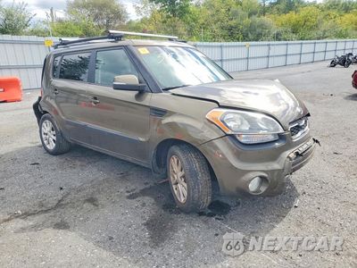 Czwarte zdjęcie samochodu z boku: 2013 KIA SOUL + VIN:KNDJT2A69D7487626 - miniatura