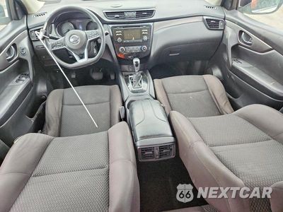 Zdjęcie 8 z 14 samochodu: 2018 NISSAN ROGUE SPORT S VIN:JN1BJ1CP2JW162590 - miniatura