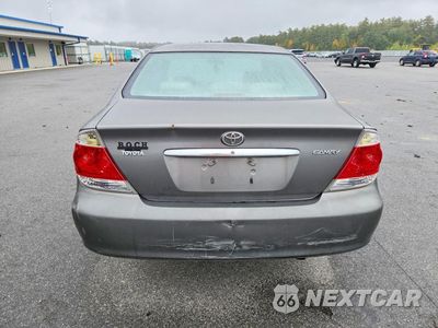 Zdjęcie 6 z 12 samochodu: 2005 TOYOTA CAMRY STANDARD VIN:JTDBE32K853002398 - miniatura